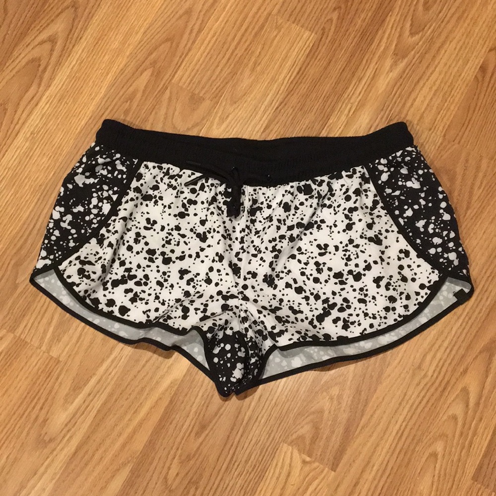 Running shorts